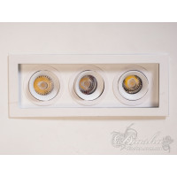 Накладной точечный светильник Diasha 136H-3-WH 