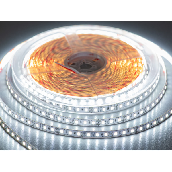 LED стрічка 12В, 120 діодів на метр, 8мм, холодний Diasha P12C-2835-120-CW-20-8