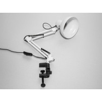 Стильна біла настільна лампа Pixar Diasha 810WH