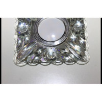7629B White